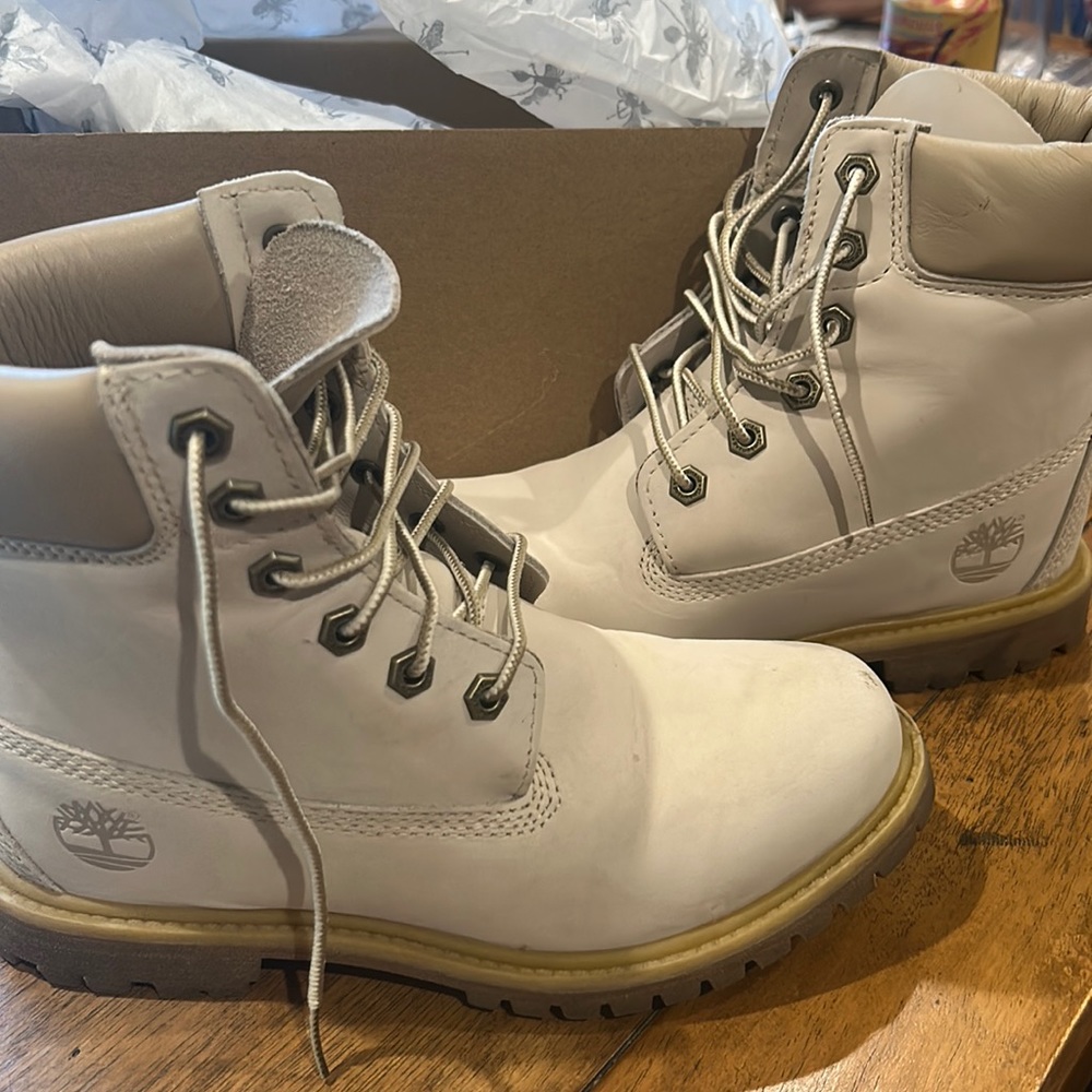 Timberland Boots in Cream